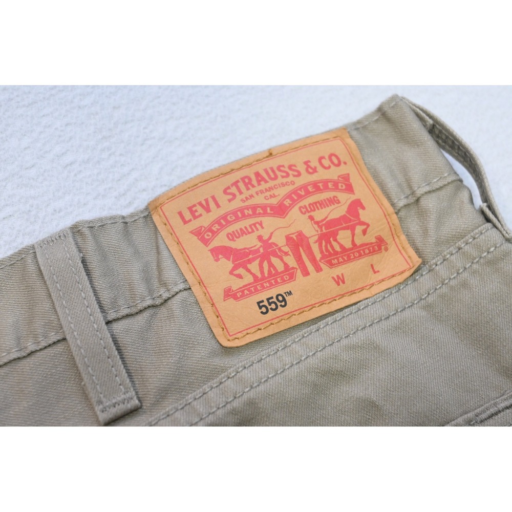 Levi's 559 Relaxed Straight Pants Mens 48x32 Khaki Tan Cotton Twill Good